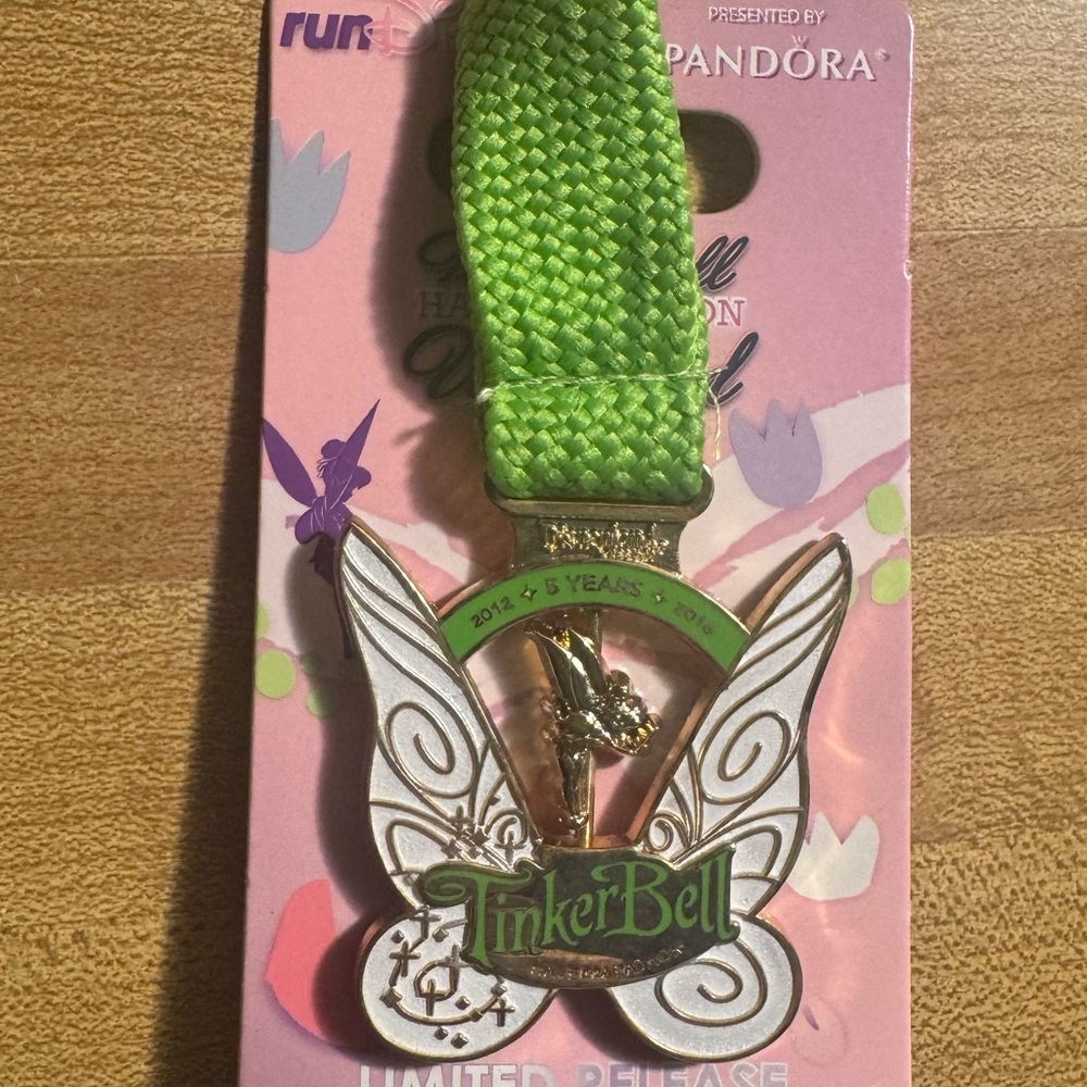 2016 Tinkerbell Half Marathon Medal pin, Disneyland runDisney